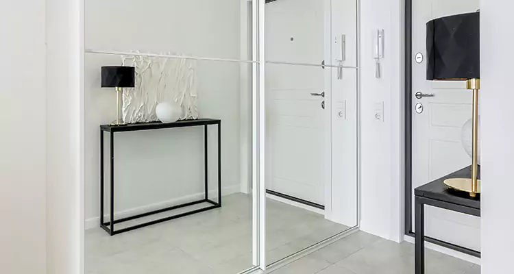 Mirrored Bifold Closet Doors Repair in Los Altos, CA