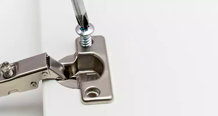 Screen Door Hinge Repair in Los Altos, CA