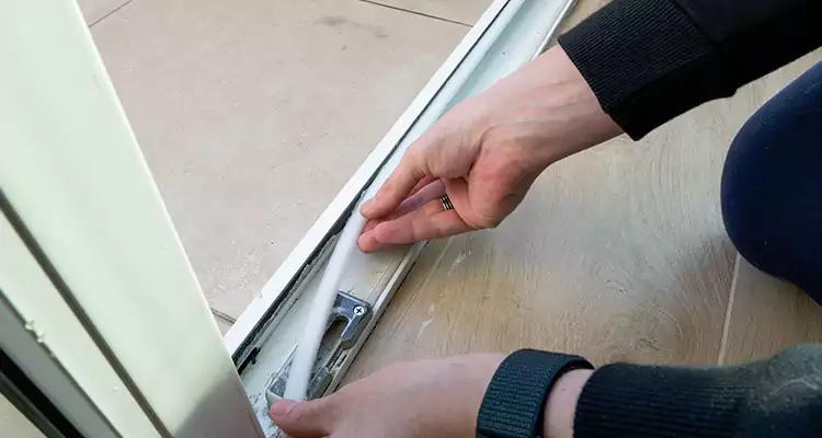 Garage Door Off Track Repair in Los Altos, CA