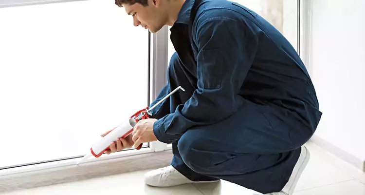 Window Glass Caulk Repair in Los Altos, CA